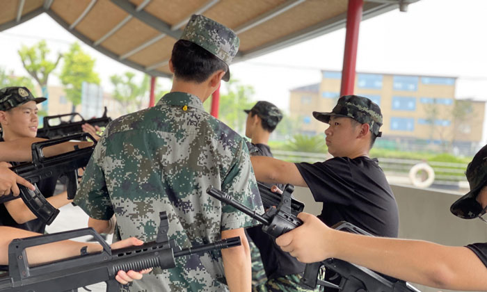 杭州軍訓(xùn)夏令營多少錢