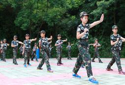 合肥少兒夏令營(yíng)培養(yǎng)孩子的領(lǐng)袖氣質(zhì)