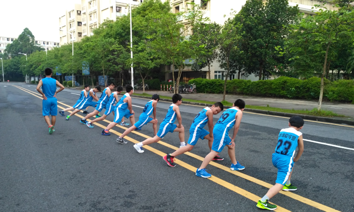 合肥哪里有兒童學(xué)藍(lán)球的夏令營？