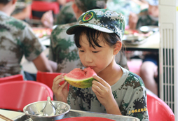 中小學生參加黑龍江吃苦夏令營的意義