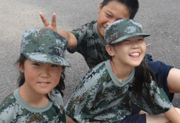 老界嶺軍事夏令營培養(yǎng)孩子軍人的優(yōu)良作風(fēng)