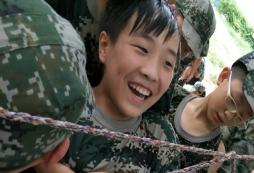 不少家長為什么讓孩子暑期參加河南軍事夏令營