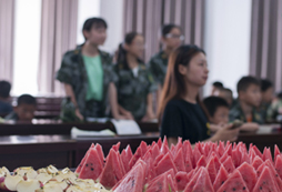 河源青少年軍事夏令營(yíng)獲得家長(zhǎng)一致的認(rèn)可和好評(píng)