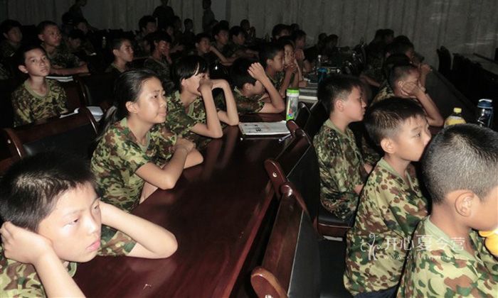 走進河南軍事夏令營