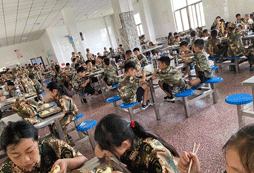 河南軍事夏令營(yíng)的課程對(duì)孩子有什么幫助？