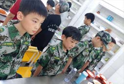 全面提升青少年的公民素養(yǎng)