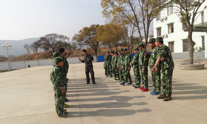 軍事步操訓練