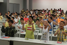 參加華北夏令營(yíng)讓孩子在假期有所改變