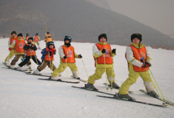 華北滑雪冬令營(yíng)活動(dòng)與你相約冬季