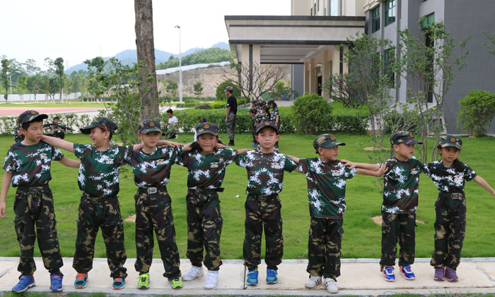 江蘇軍事夏令營(yíng)