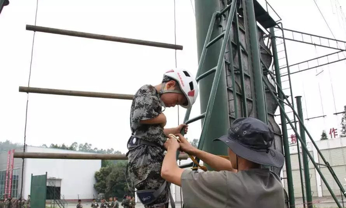 華南軍事夏令營訓練