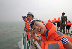 參加黃山青少年夏令營喚醒孩子心中的巨人