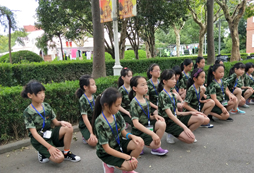 參加華中軍事夏令營為孩子的成長(zhǎng)保駕護(hù)航