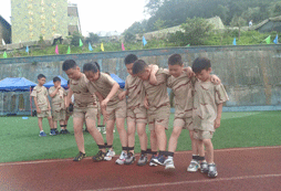孩子參加湖北軍事夏令營(yíng)安全嗎？