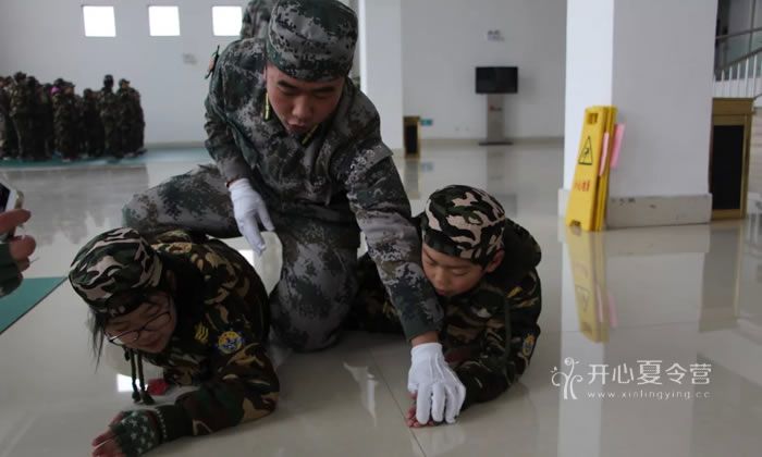 湖南軍事夏令營(yíng).jpg