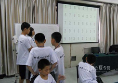 湖南有特色一點(diǎn)的學(xué)能夏令營(yíng)機(jī)構(gòu)嗎？