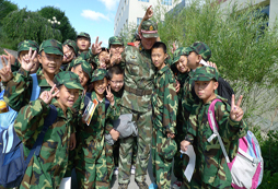 中小學(xué)生參加湖南軍事夏令營的報(bào)名條件是什么？