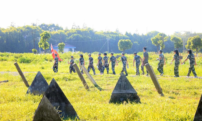 湖州軍訓(xùn)夏令營好處有哪些