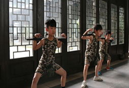 杭州亮劍軍事營提升孩子綜合素質(zhì)