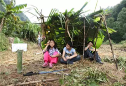 野外生存搭建的小屋