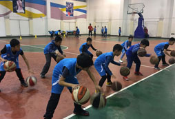 暑假上海青少年籃球夏令營教學(xué)內(nèi)容是怎樣的？