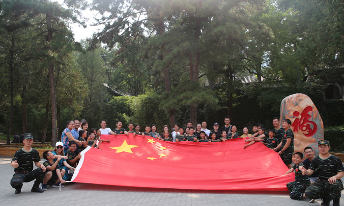 營(yíng)員合照