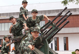 孩子的適應(yīng)能力差可以參加巨峰成長軍事夏令營嗎