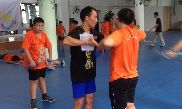 減肥教練一對(duì)一指導(dǎo)