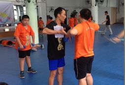 減肥達(dá)人夏令營讓孩子在這里得到鍛煉