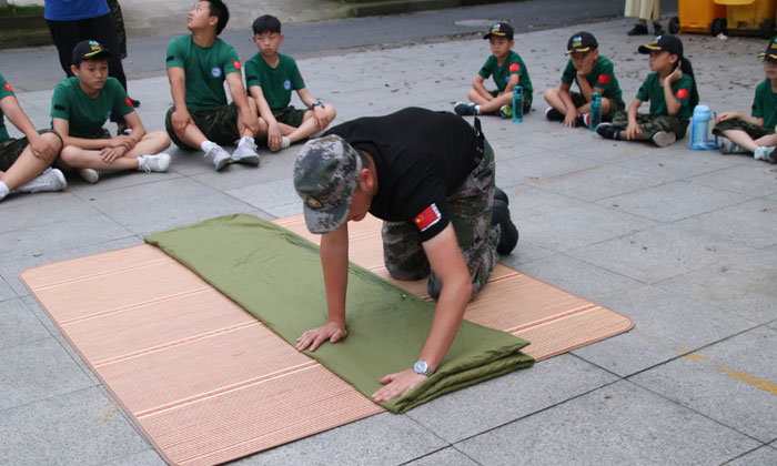 疊軍被