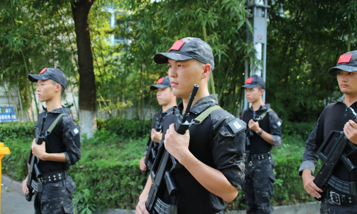 特種兵軍訓(xùn)