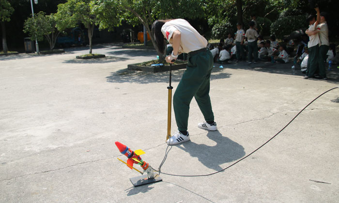 發(fā)射