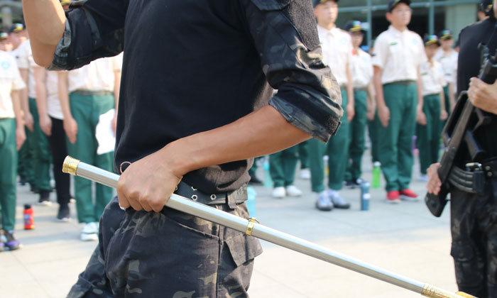 展示軍人風(fēng)采