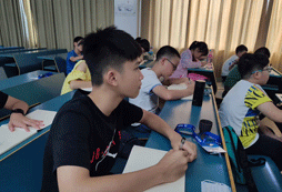 杭州聚冠教育夏令營(yíng)實(shí)力怎么樣？