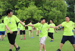 封閉式減肥夏令營在哪里報(bào)名