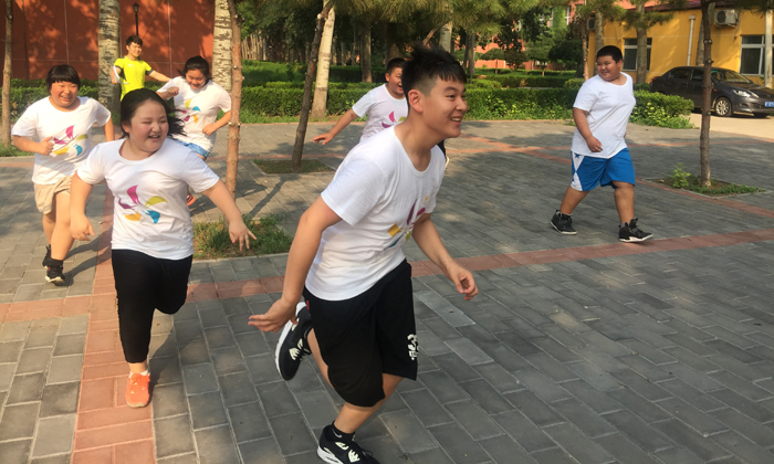 青少年減肥夏令營(yíng)