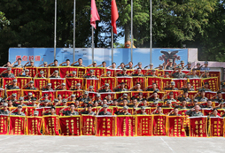 參加江蘇勵(lì)志夏令營(yíng)獲取健康成長(zhǎng)的鑰匙