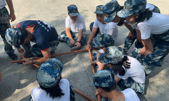 江蘇軍事夏令營.gif