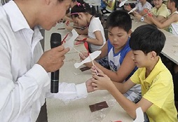 江蘇中小學生夏令營帶孩子走進無人機技術
