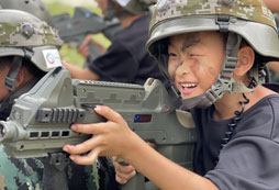 江蘇有軍事的夏令營(yíng)嗎？