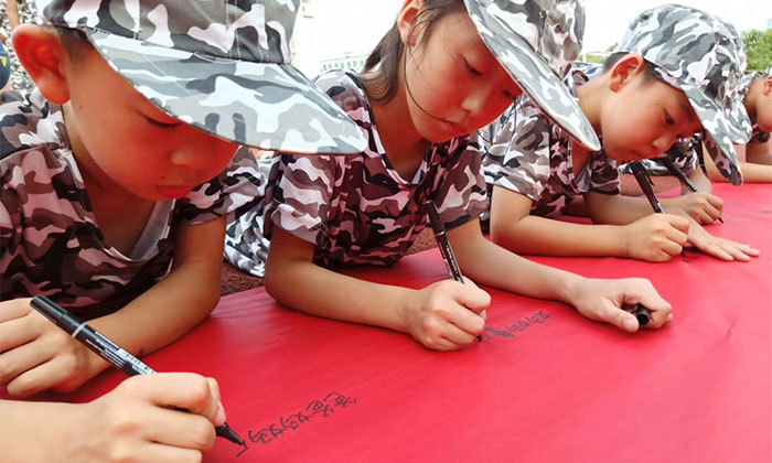 江西軍事夏令營(yíng)費(fèi)用