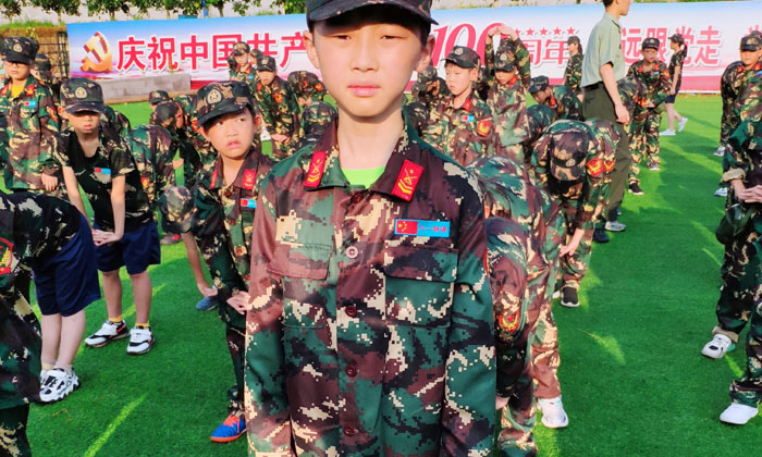 江西正規(guī)軍事夏令營(yíng)