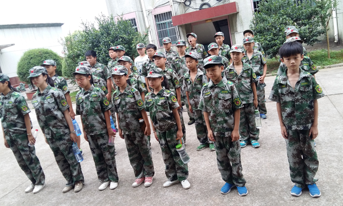 江西軍訓(xùn)夏令營(yíng)多少錢
