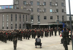 江西軍訓(xùn)夏令營(yíng)全面提升孩子綜合素質(zhì)