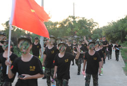 江西寧都小學(xué)夏令營帶孩子體會軍營文化!