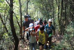江西軍事夏令營(yíng)合適哪些孩子參加