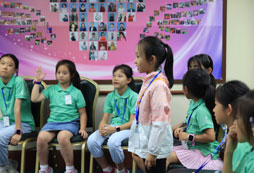 中小學(xué)生假日夏令營激發(fā)孩子好奇心
