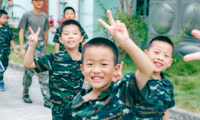 嘉興小學(xué)生軍事夏令營好處