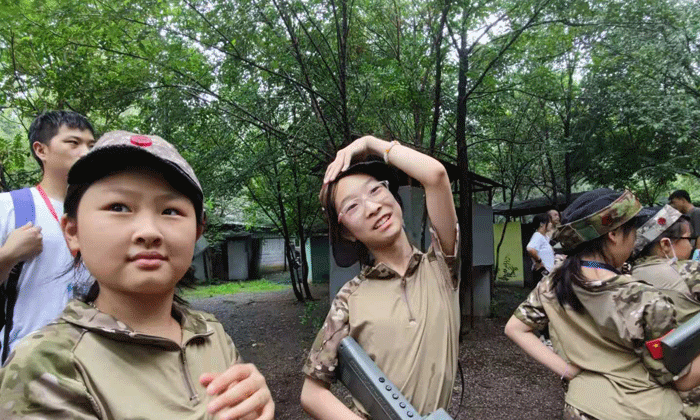 吉林拓展夏令營讓孩子學會自我管理！.gif