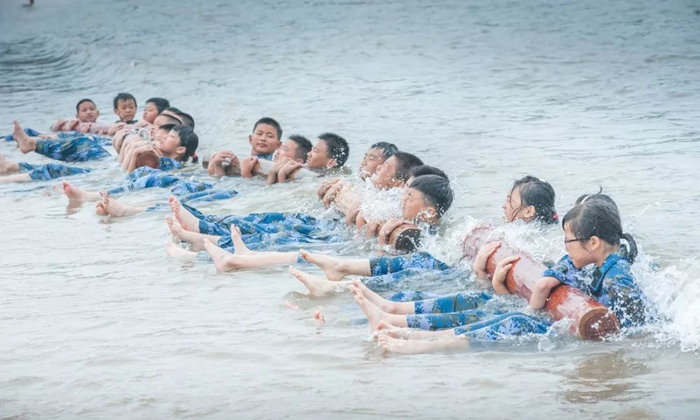 濟(jì)南軍事夏令營(yíng)安全嗎